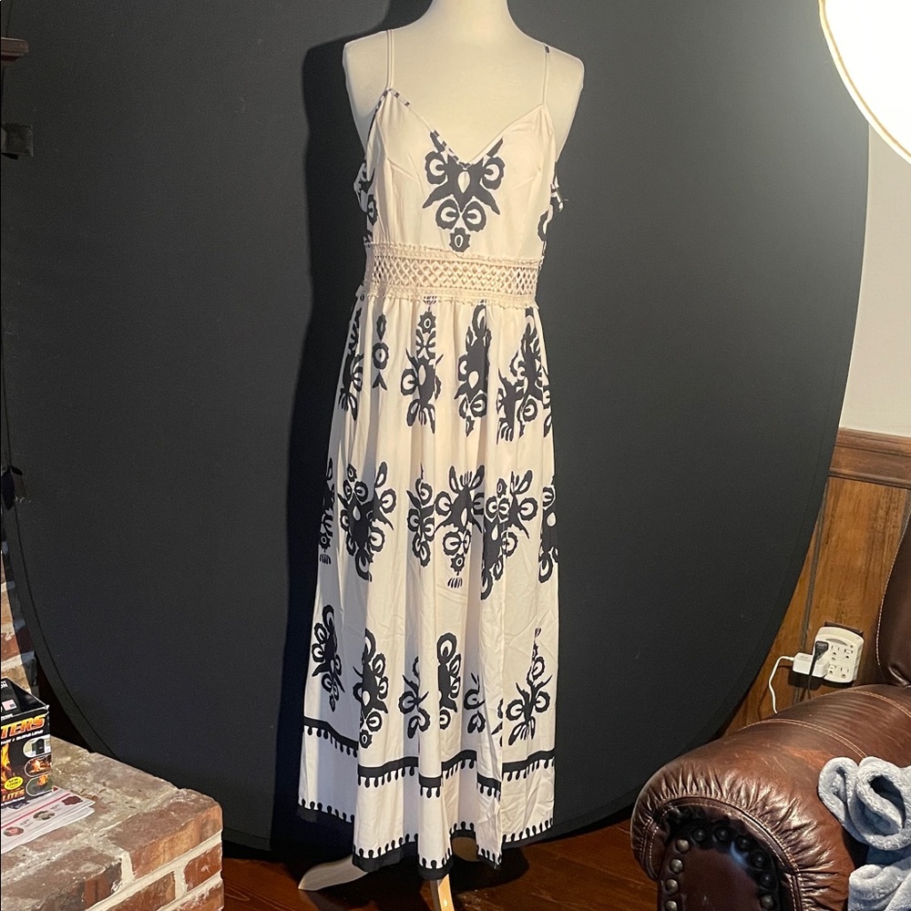 SHEIN Black and White Patterned Maxi Dress